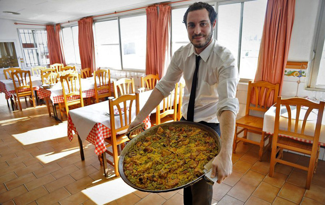 Paella – món cơm chiên do cánh mày râu chế biến - Ảnh 2.