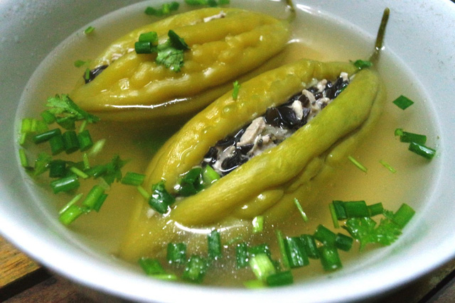 Khổ qua, đắng nhưng mát lòng mát dạ - Ảnh 1.
