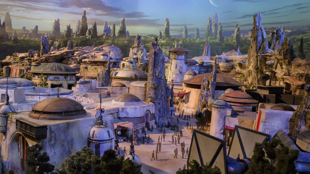 Mua v&eacute; sớm để gh&eacute; thăm c&ocirc;ng vi&ecirc;n Star Wars - Ảnh 2.