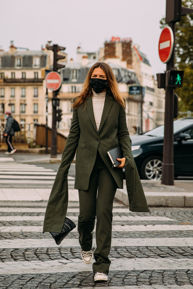 Street style tại các tuần lễ thời trang: suits vẫn phủ sóng - Ảnh 14.