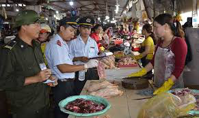 Hà Nội đẩy mạnh thanh tra an toàn thực phẩm, cần tiến hành toàn diện hơn - Ảnh 1.