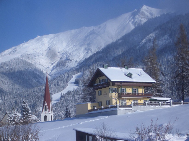 Tirol - thủ đô thể thao mùa đông của châu Âu - Ảnh 1.
