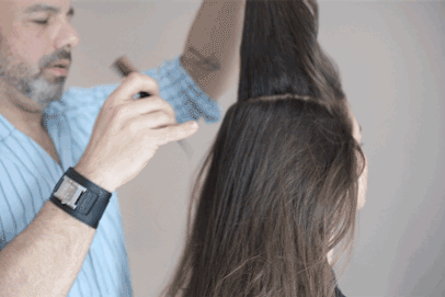 7 bước cho một búi tóc cổ điển đi dự tiệc - Ảnh 2.