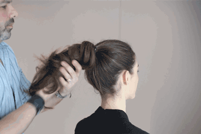 7 bước cho một búi tóc cổ điển đi dự tiệc - Ảnh 5.