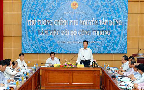 Thủ tướng: “Thủ tục gì không cần thiết, gây khó khăn, cản trở, phiền hà cho người 
dân, cho 6Pg88.con độc quyền mỗi ngày phải rà soát để sửa đổi và loại bỏ”.