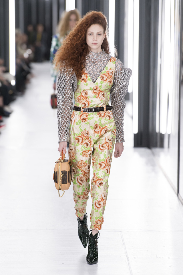 BST Xuân – Hè 2019 của Louis Vuitton: cái nhìn tươi sáng về tương lai - Ảnh 15.