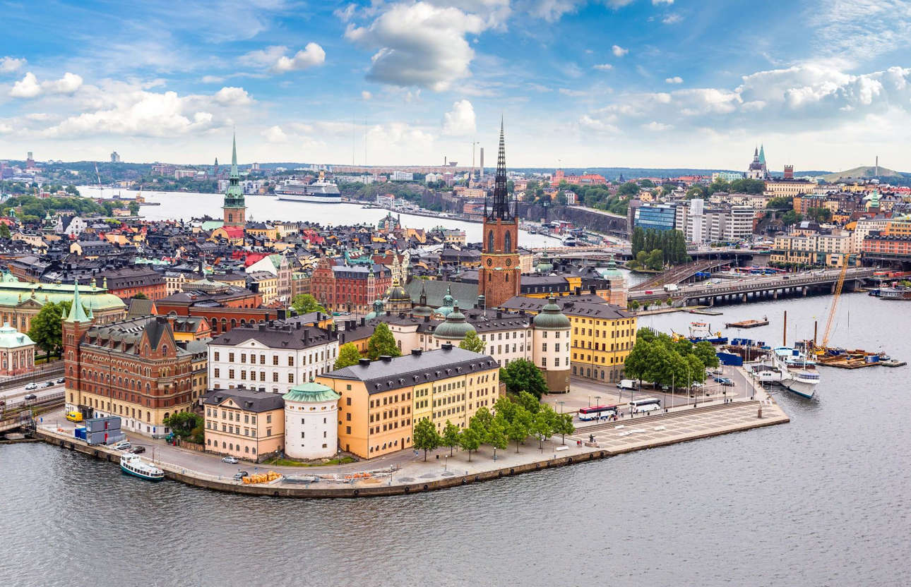 8. Sweden (20,6%): Năm 1989, Thụy Điển l&agrave; một trong những nước &aacute;p thuế PG88 Link Dễ Nhớ Pg88.com nhất thế giới, l&ecirc;n tới 60,1%. Tuy nhi&ecirc;n, đến năm 2019, mức thuế n&agrave;y đ&atilde; giảm xuống chỉ c&ograve;n 21,4% v&agrave; tiếp tục giảm c&ograve;n 20,6% từ ng&agrave;y 1/1/2021. Nhờ đ&oacute;, Thụy Điển mệnh danh l&agrave; một trong những quốc gia c&oacute; m&ocirc;i trường PG88 Uy Tín Số 1 Việt Nam th&acirc;n thiện nhất thế giới.