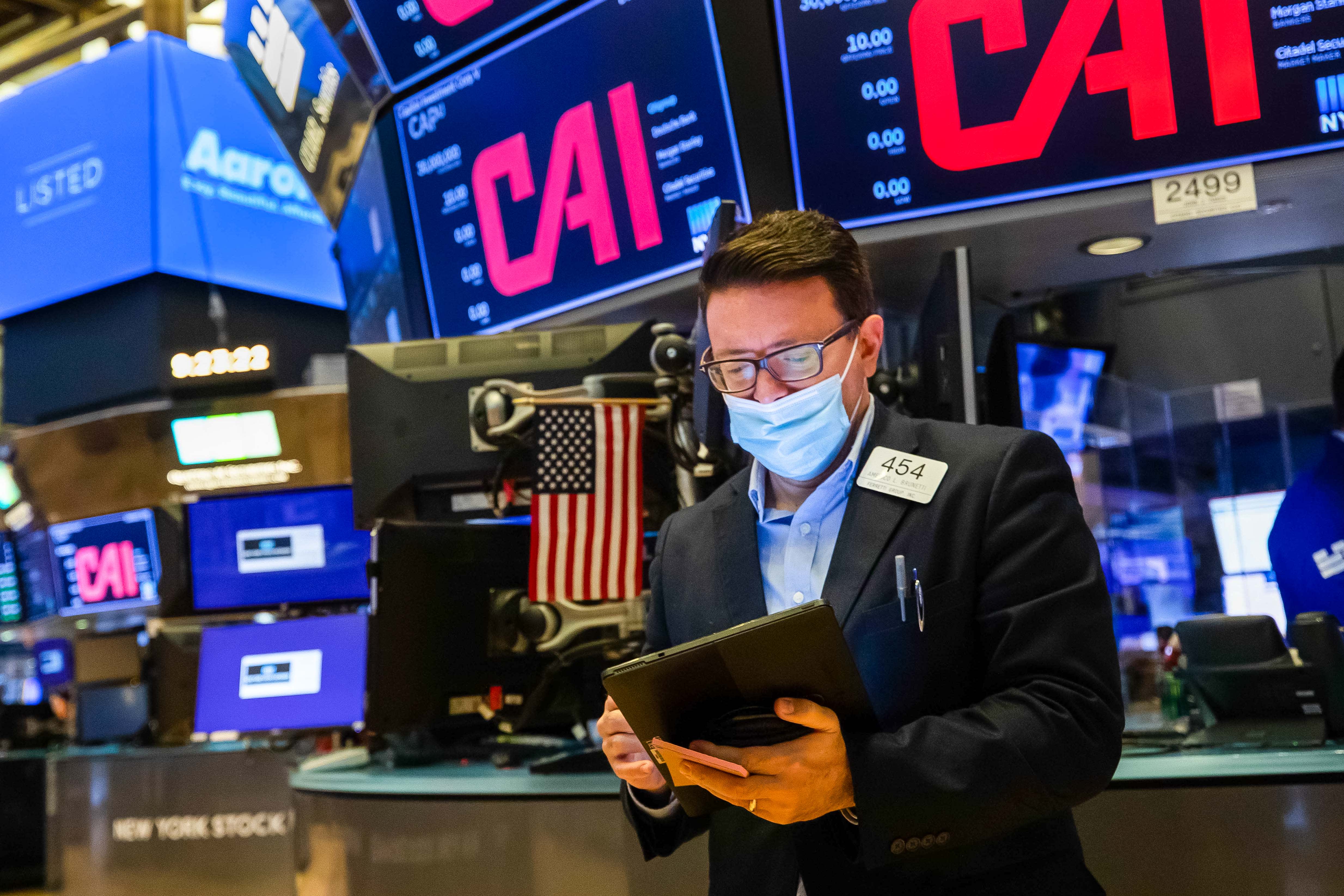 Các nhà giao dịch Pg88vnd dành cho Android và iOS tại Việt Nam trên sàn NYSE ở New York, Mỹ - Ảnh: Reuters.