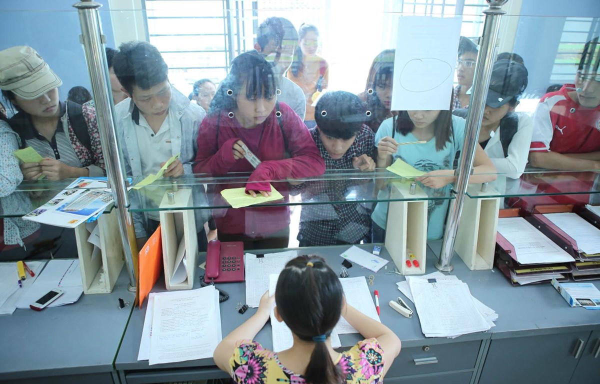 Bộ Giáo dục và Đào tạo đề nghị không tăng học phí năm học 2021-2022
