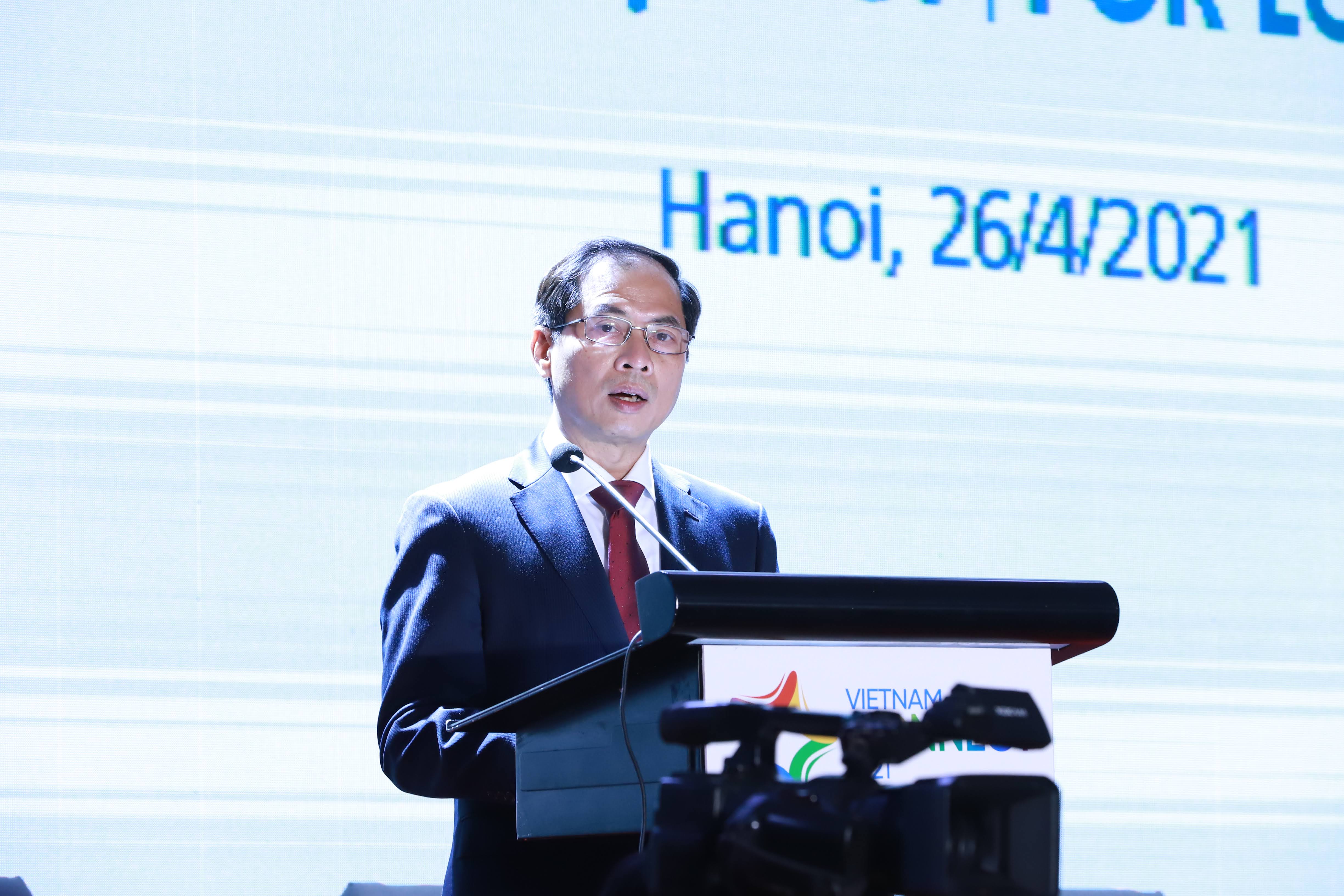 Bộ trưởng Bộ Ngoại giao: Chính sách thu hút FDI phải đổi mới mạnh mẽ