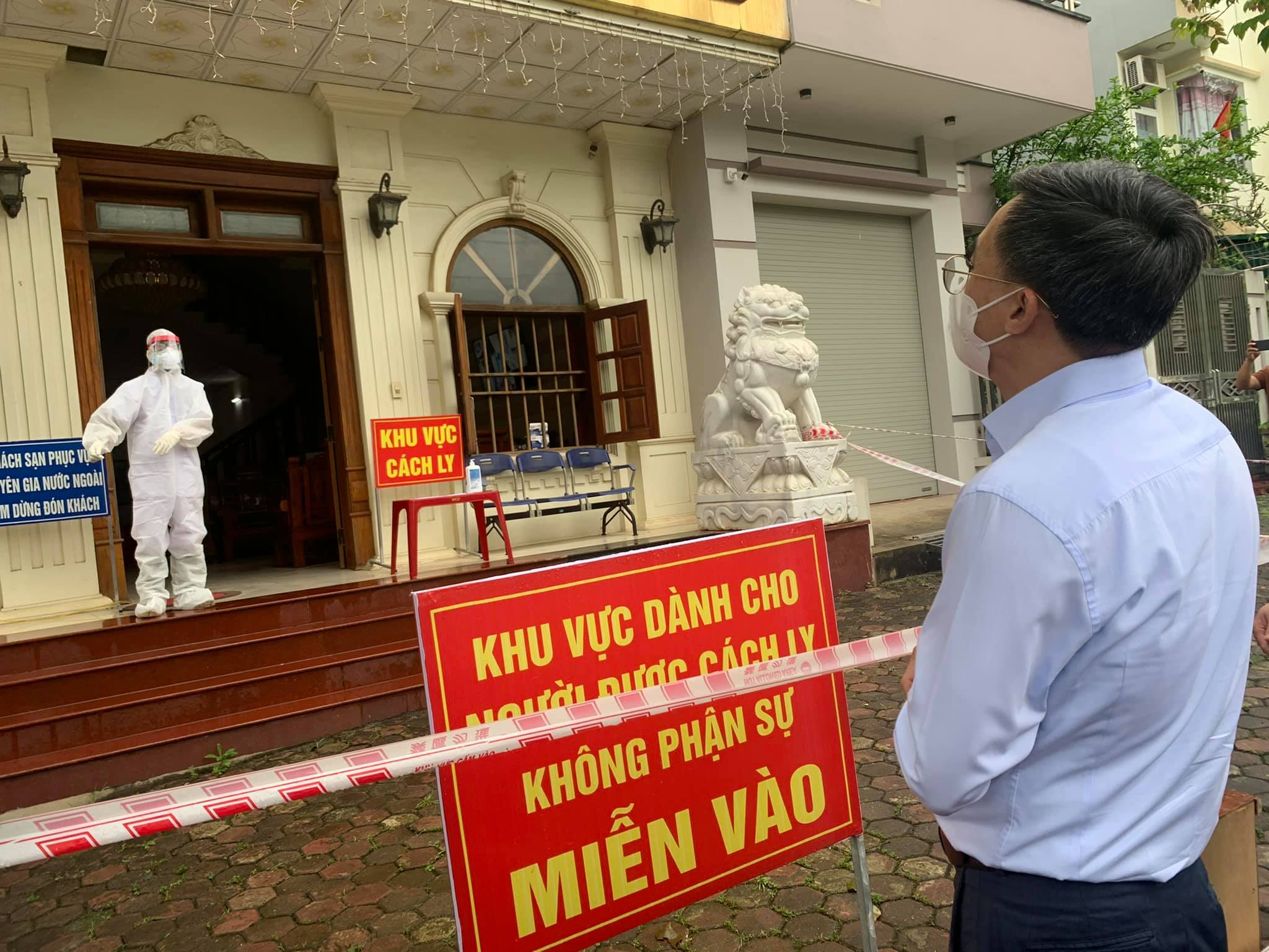 Nhân viên khách sạn nhiễm Covid-19 từ chuyên gia Ấn Độ: Có khả năng lây nhiễm ra cộng đồng?