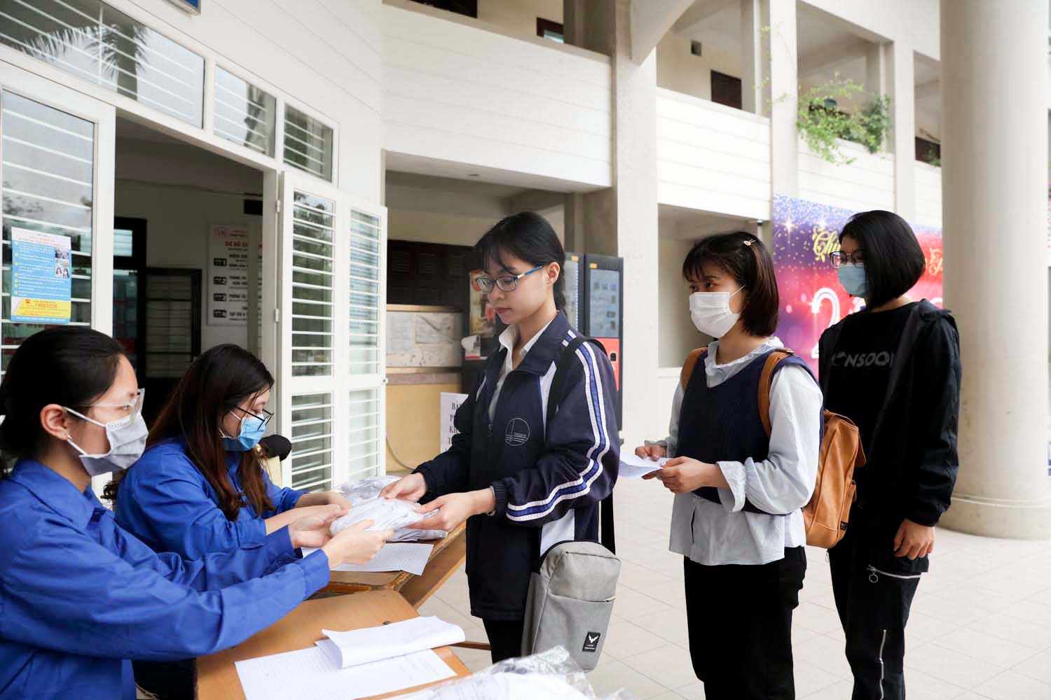 Thêm nhiều trường cho sinh viên nghỉ học sau kỳ nghỉ lễ