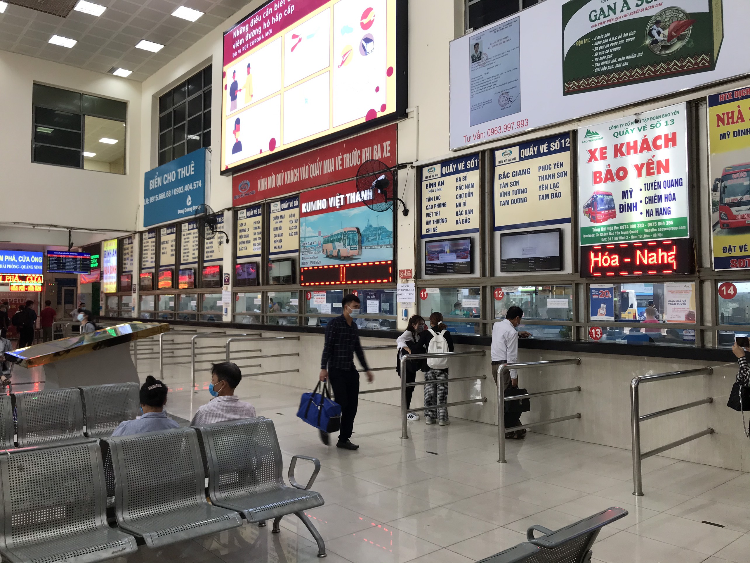 Các đơn vị khai thác bến xe phải thực hiện kiểm tra việc chấp hành phòng chống dịch của đơn vị vận tải. Ảnh: Sở GTVT Hà Nội.