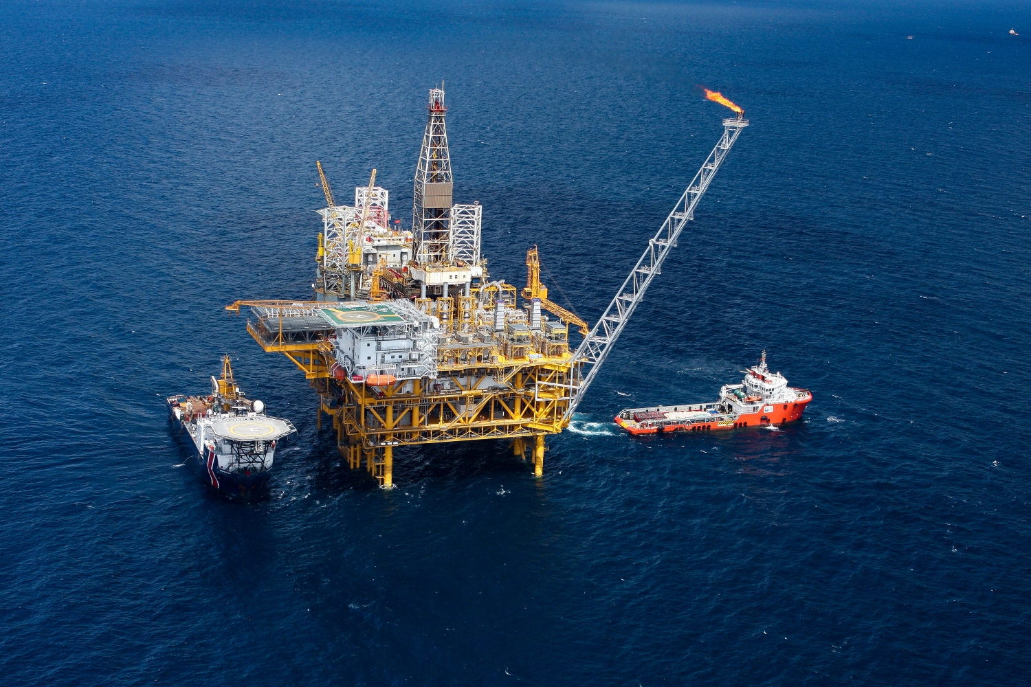 4 tháng  đầu  năm  2021 Petrovietnam đã nộp vào ngân sách Nhà nước gần 27,5 nghìn tỷ đồng.