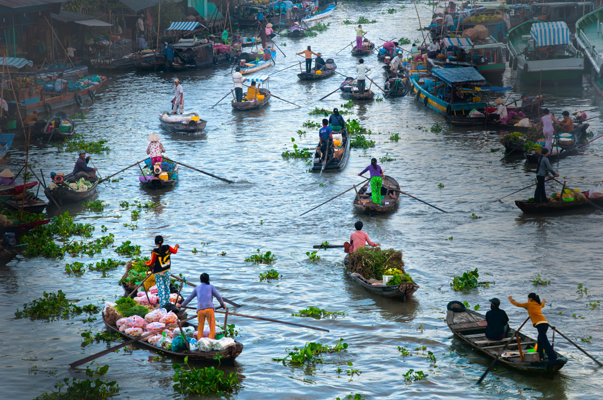 Do dịch b&ugrave;ng ph&aacute;t ở c&aacute;c tỉnh miền Bắc v&agrave; miền Trung, đa số kh&aacute;ch h&agrave;ng đồng &yacute; chuyển sang địa điểm an to&agrave;n ở Nam Trung Bộ, Ph&uacute; Quốc hay miền T&acirc;y.