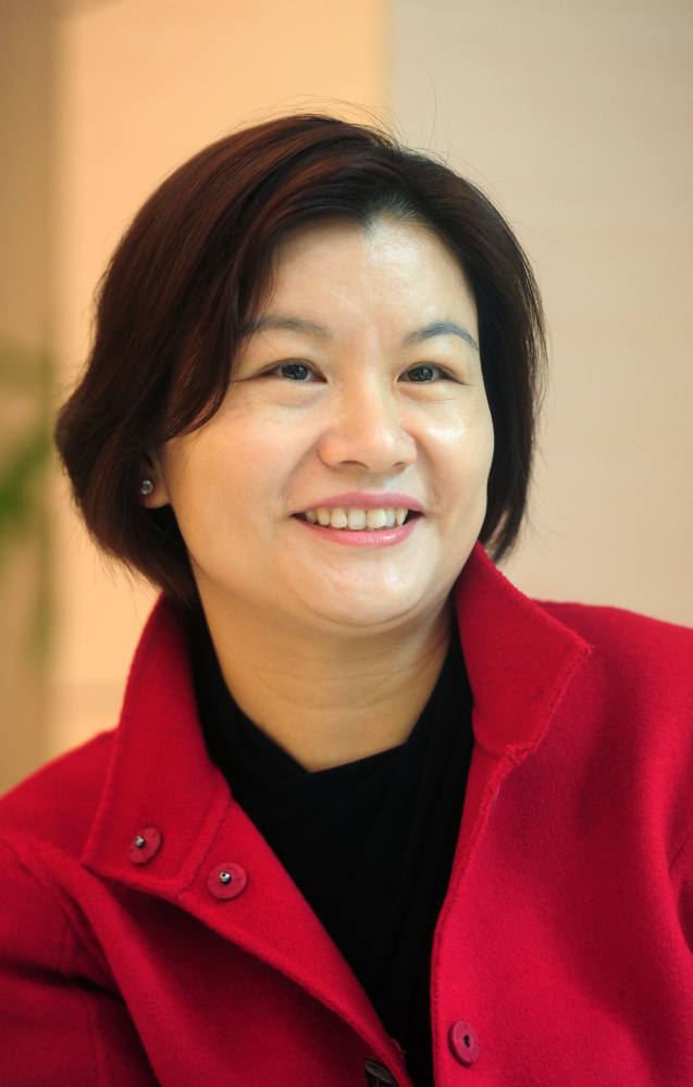 B&agrave; Zhou Qunfei - Ảnh: AFP.