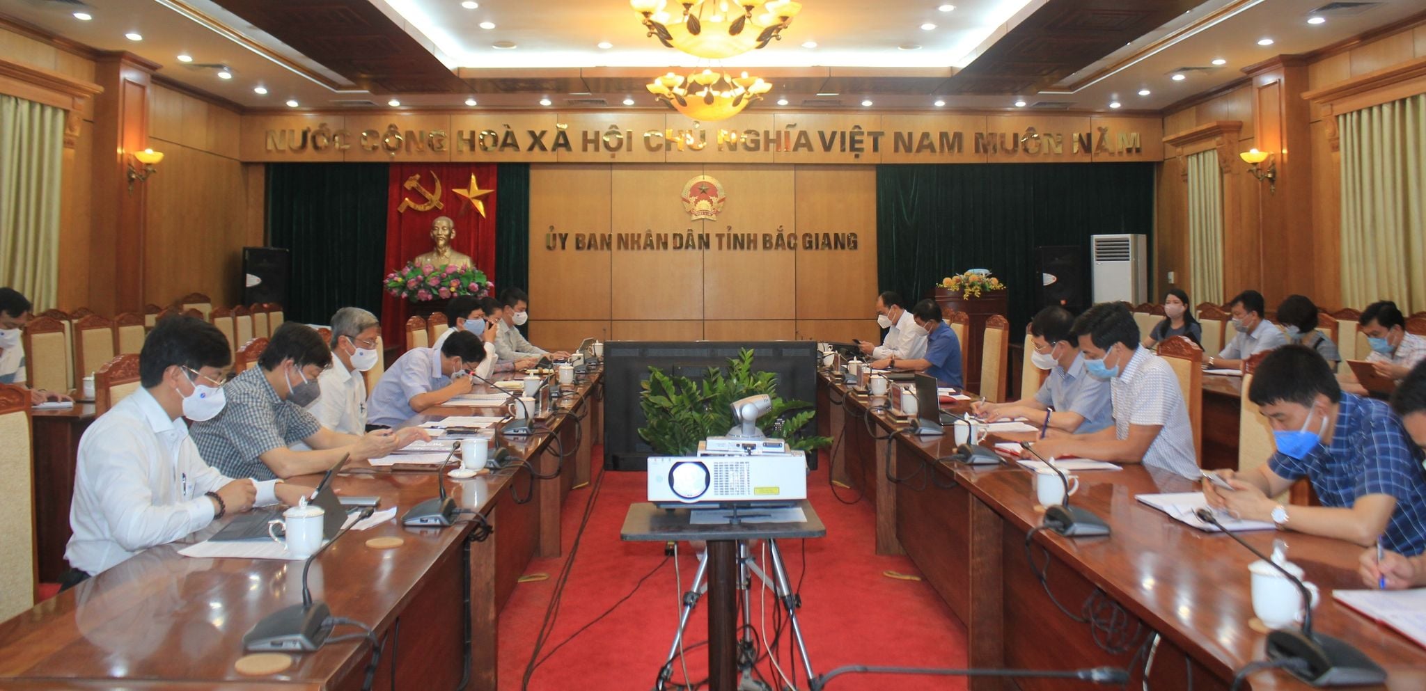 Đoàn công tác của Bộ Y tế Pg88hi Thể Thao, Bóng Đá, Casino, Nổ Hũ, Xổ Số với Ủy ban nhân dân tỉnh Bắc Giang ngày 17/5.