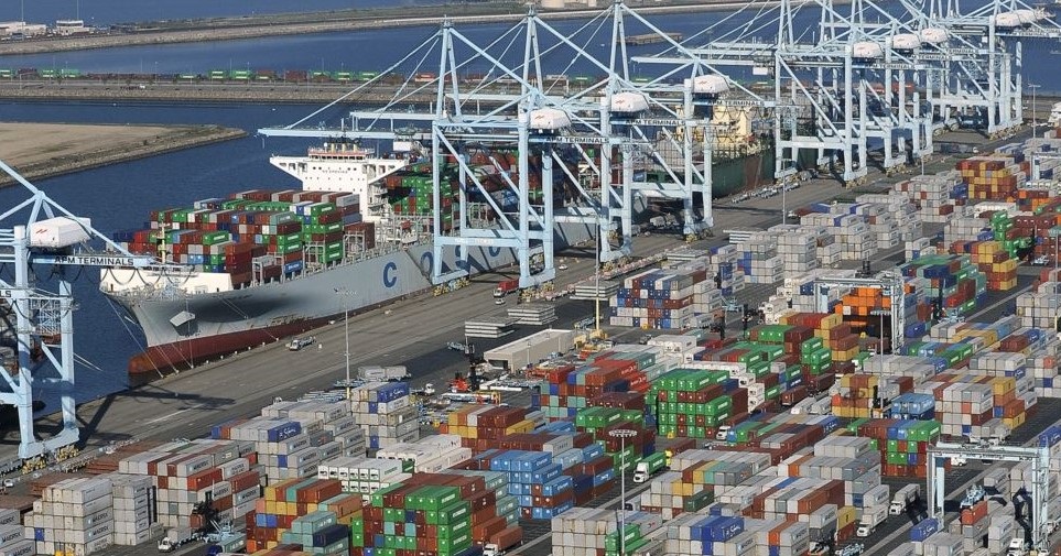 Tổng kim ngạch xuất nhập khẩu hàng hóa 5 tháng đầu năm 2021 đạt 262,25 tỷ USD...