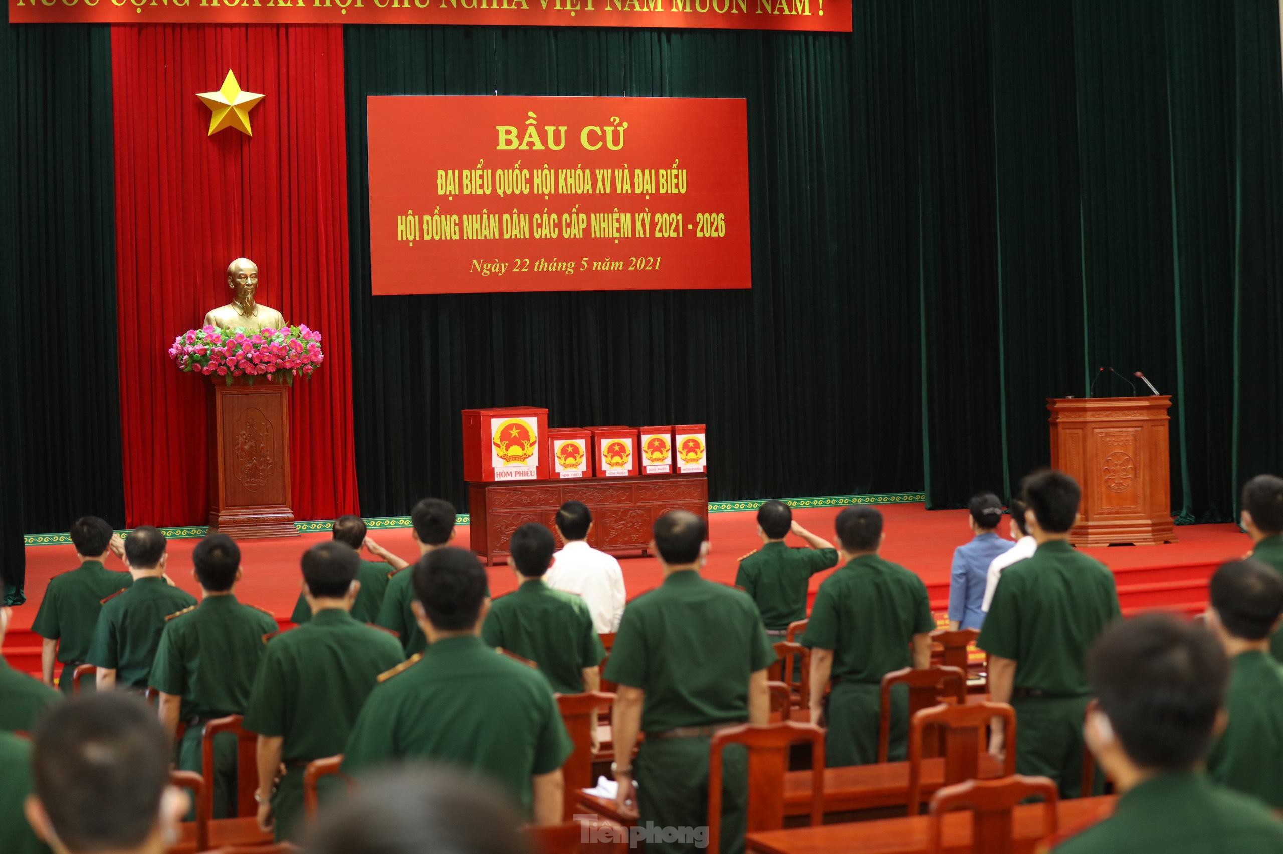 7h s&aacute;ng ng&agrave;y 22/5, Ủy ban Link Đăng Nhập PG88 Chính Thức 2026 tỉnh&nbsp;Bắc Ninh&nbsp;bắt đầu tiến h&agrave;nh Link Đăng Nhập PG88 Chính Thức 2026 sớm nhằm ứng ph&oacute; với dịch Covid-19. C&aacute;c cử tri tiến h&agrave;nh bỏ phiếu sớm gồm chiến sỹ qu&acirc;n đội, c&ocirc;ng an, y b&aacute;c sỹ, bệnh nh&acirc;n Covid-19 v&agrave; c&aacute;c F1 Covid-19 - Ảnh:&nbsp;Lu&acirc;n Dũng.