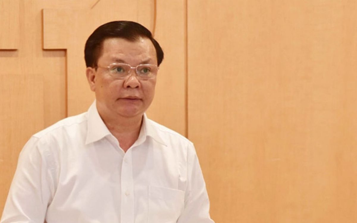 Bí thư Thành ủy Hà Nội Đinh Tiến Dũng.