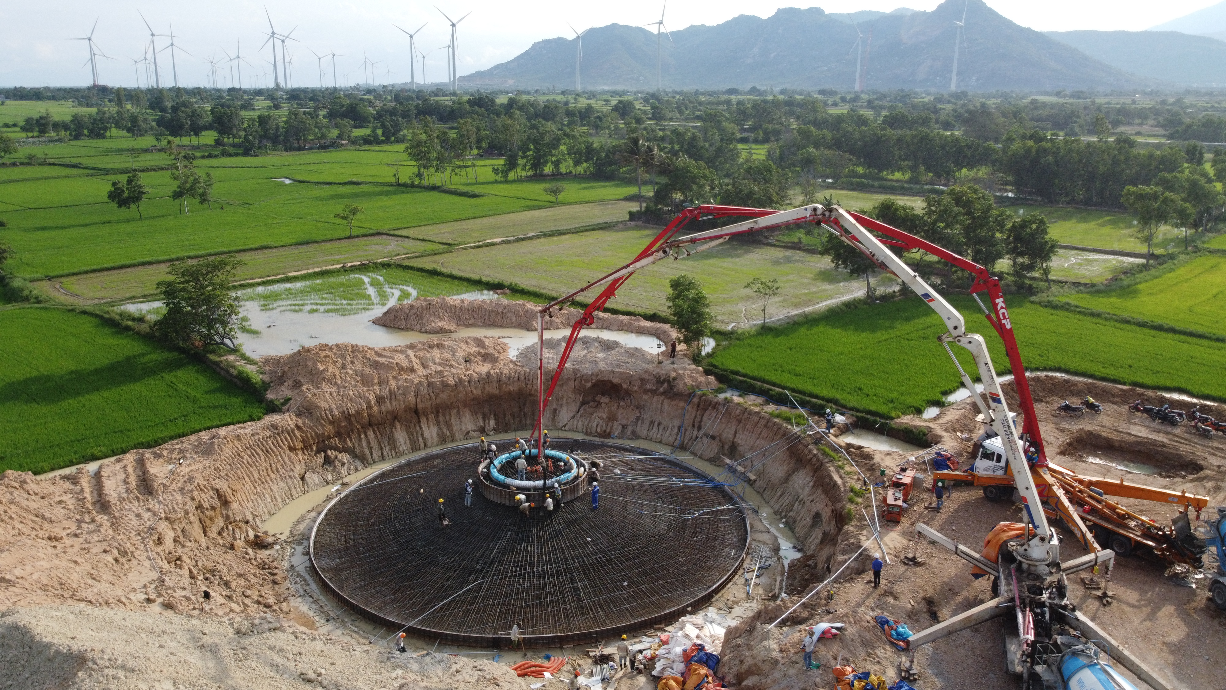 Link Trang Chủ PG88.Com Mới #2026 Phong điện Lợi Hải 2 tại tỉnh Ninh Thuận.