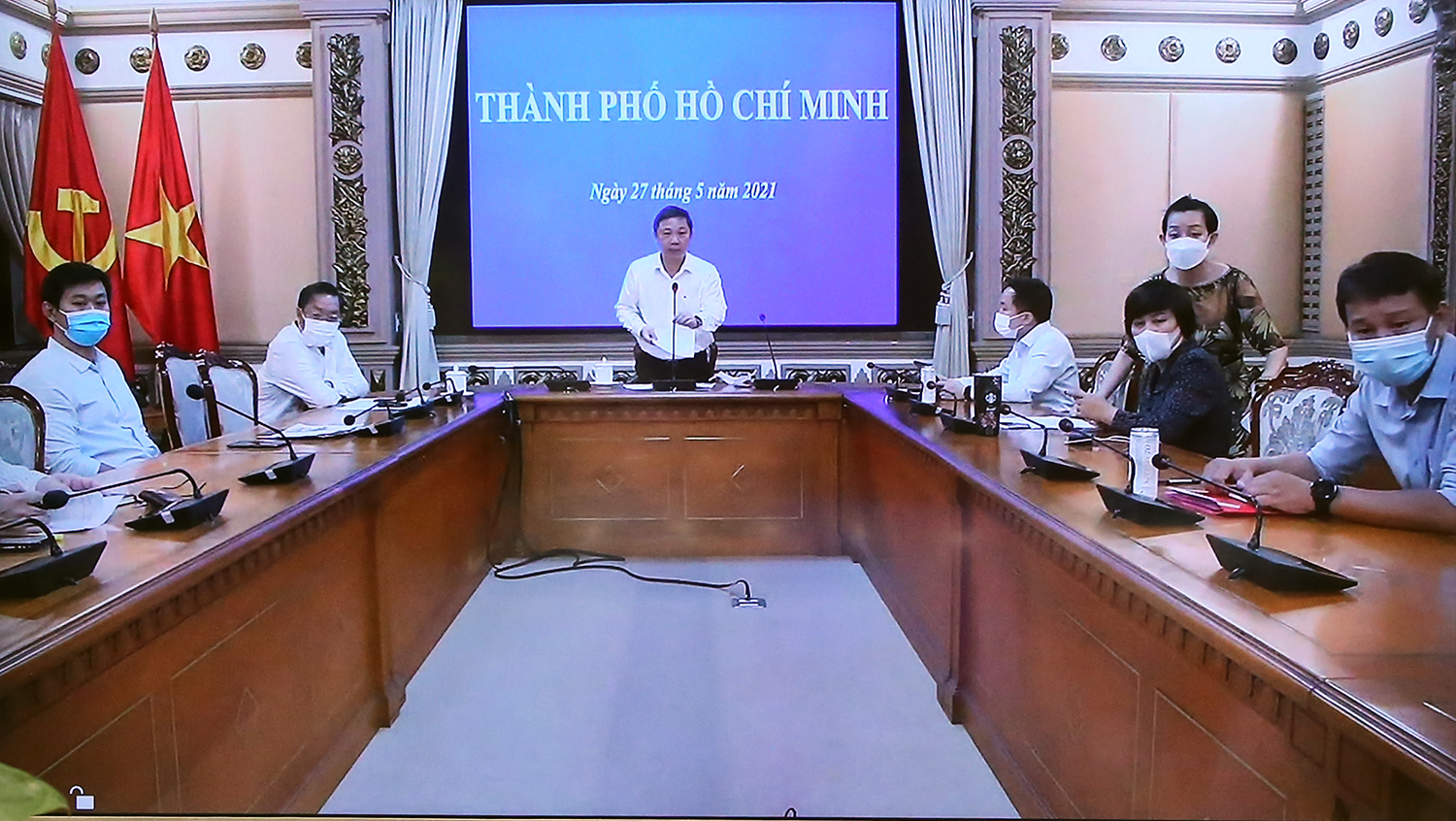 Ph&oacute; Chủ tịch Ủy ban nh&acirc;n d&acirc;n Tp.HCM Dương Anh Đức cho biết Tp.HCM sẽ&nbsp; tạm dừng c&aacute;c hoạt động li&ecirc;n quan đến t&ocirc;n gi&aacute;o, t&iacute;n ngưỡng...