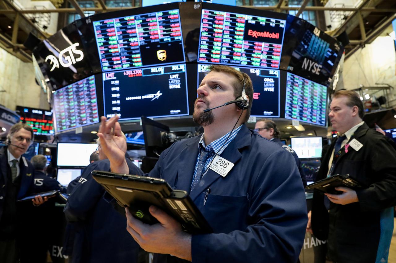 Các nhà giao dịch Pg88vnd dành cho Android và iOS tại Việt Nam trên sàn NYSE ở New York, Mỹ - Ảnh: Reuters.