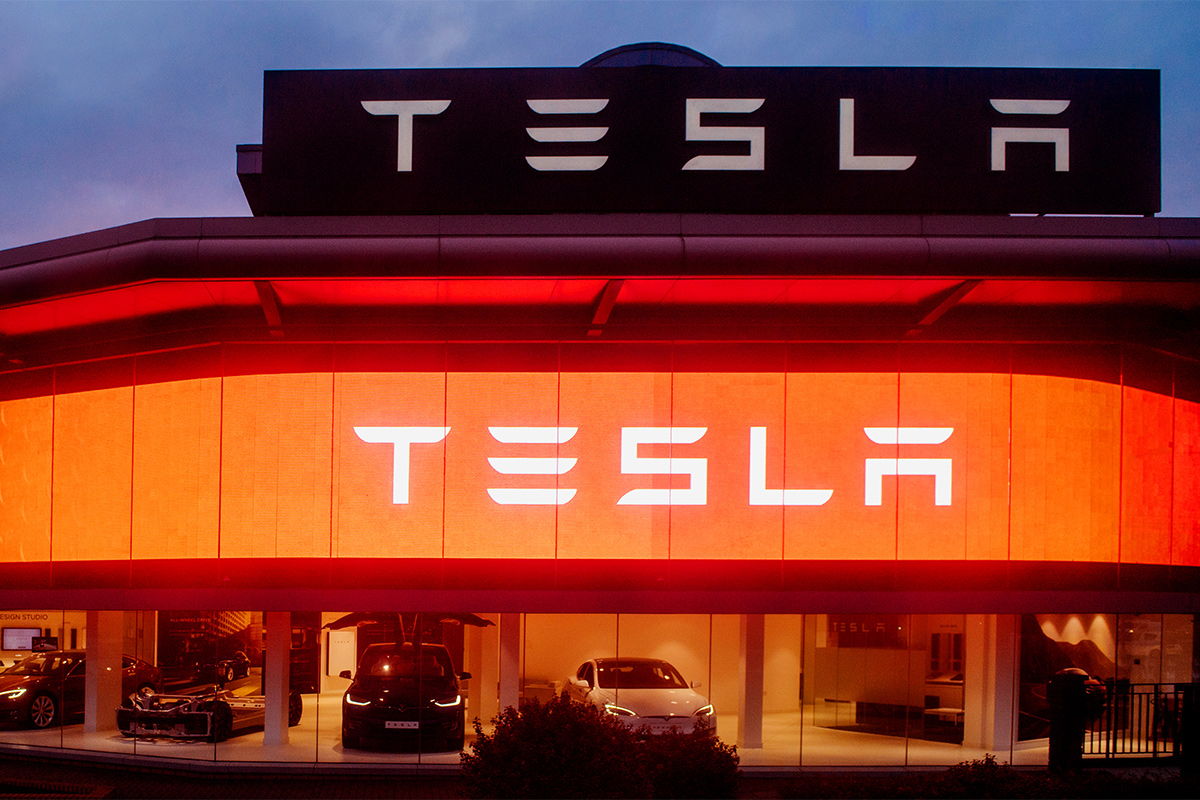 Một trạm sạc pin xe điện của Tesla - Ảnh: Tesla