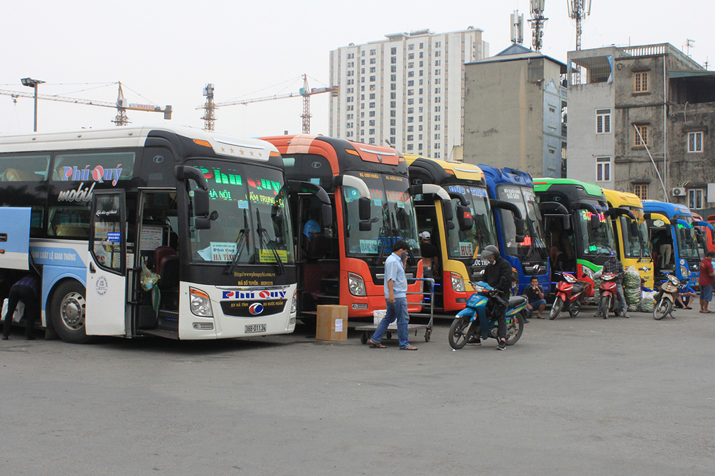 Nhiều bến xe vắng khách vì dịch bệnh