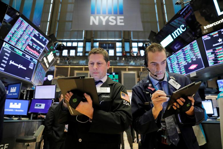 Các nhà giao dịch Pg88vnd dành cho Android và iOS tại Việt Nam trên sàn NYSE ở New York, Mỹ - Ảnh: Reuters.