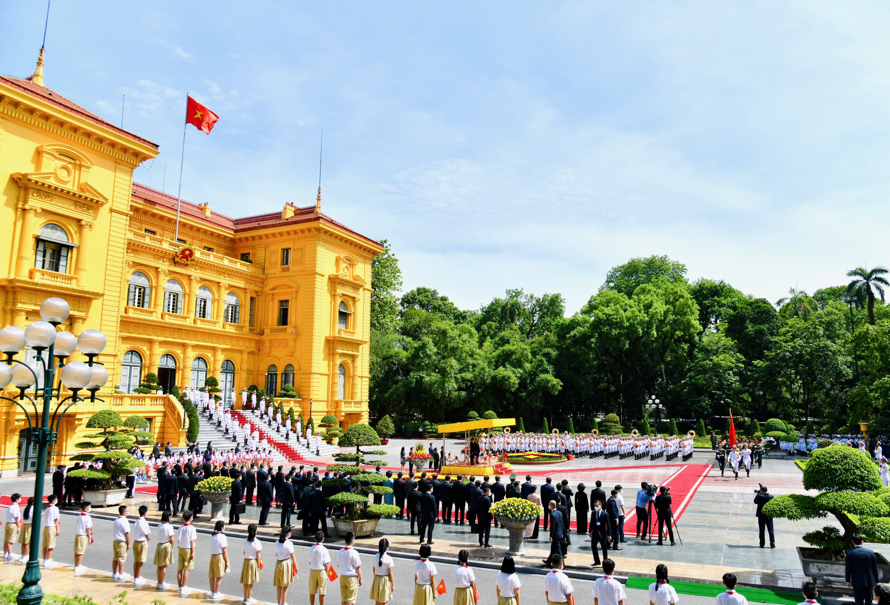 To&agrave;n cảnh lễ đ&oacute;n tại Phủ Chủ tịch - Ảnh: VGP