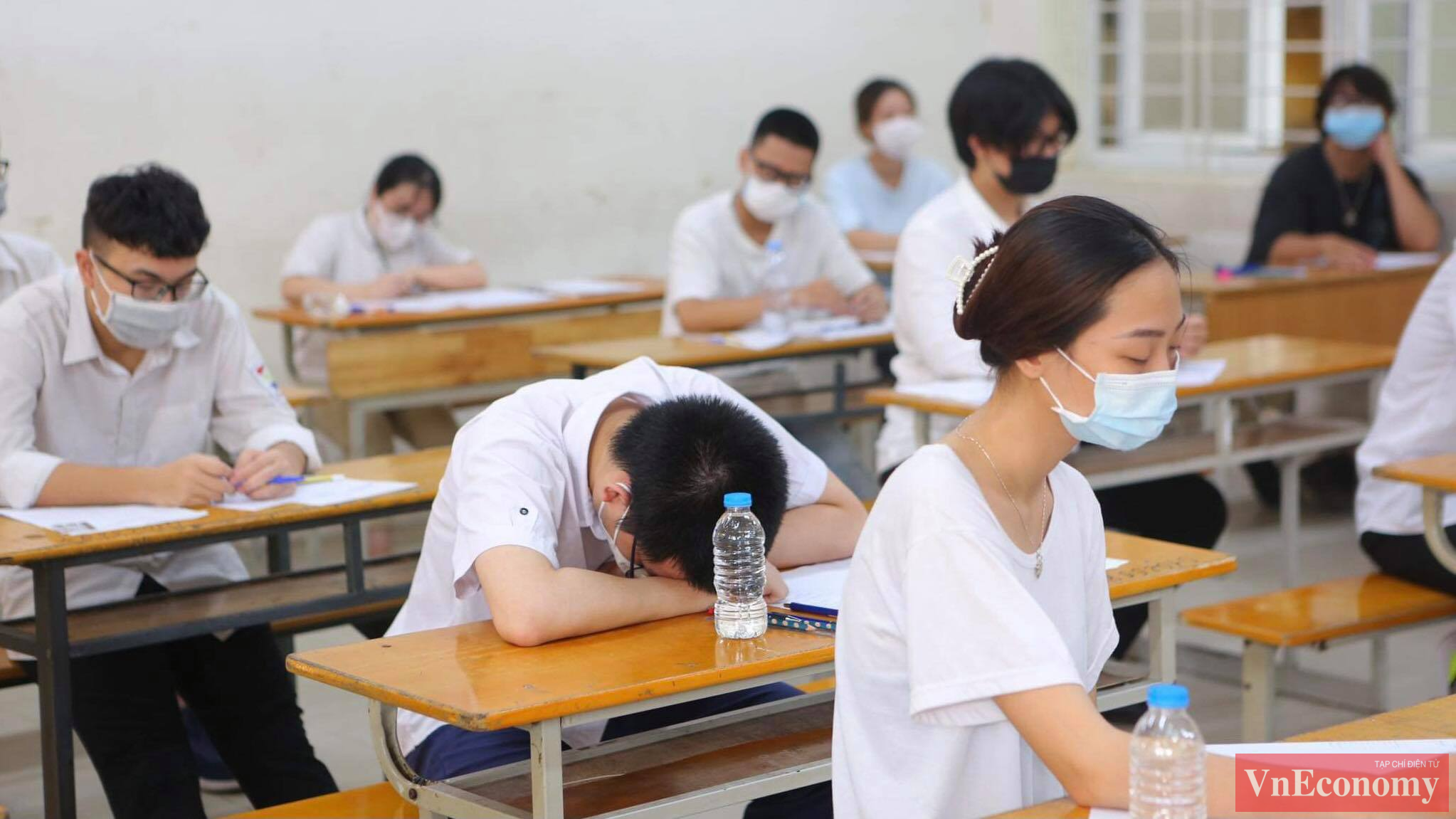 Ngữ văn l&agrave; m&ocirc;n thi tự luận duy nhất trong 5 b&agrave;i thi v&agrave; c&oacute; thời lượng l&agrave;m b&agrave;i k&eacute;o d&agrave;i trong 120 ph&uacute;t.