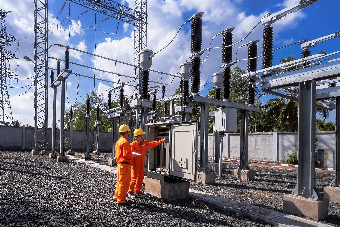 Đảm bảo cung ứng điện trong mọi tình huống.