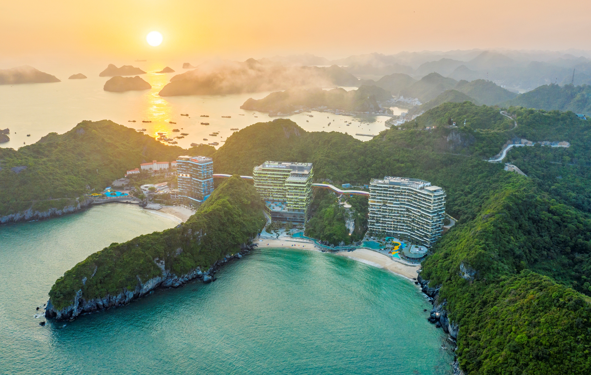 Flamingo Cát Bà sở hữu Tổ hợp phòng tiệc và hội nghị quy mô, hội tụ mọi yếu tố để mang lại những buổi hội nghị, hội thảo, sự kiện đẳng cấp của các 6Pg88.con độc quyền mỗi ngày.
