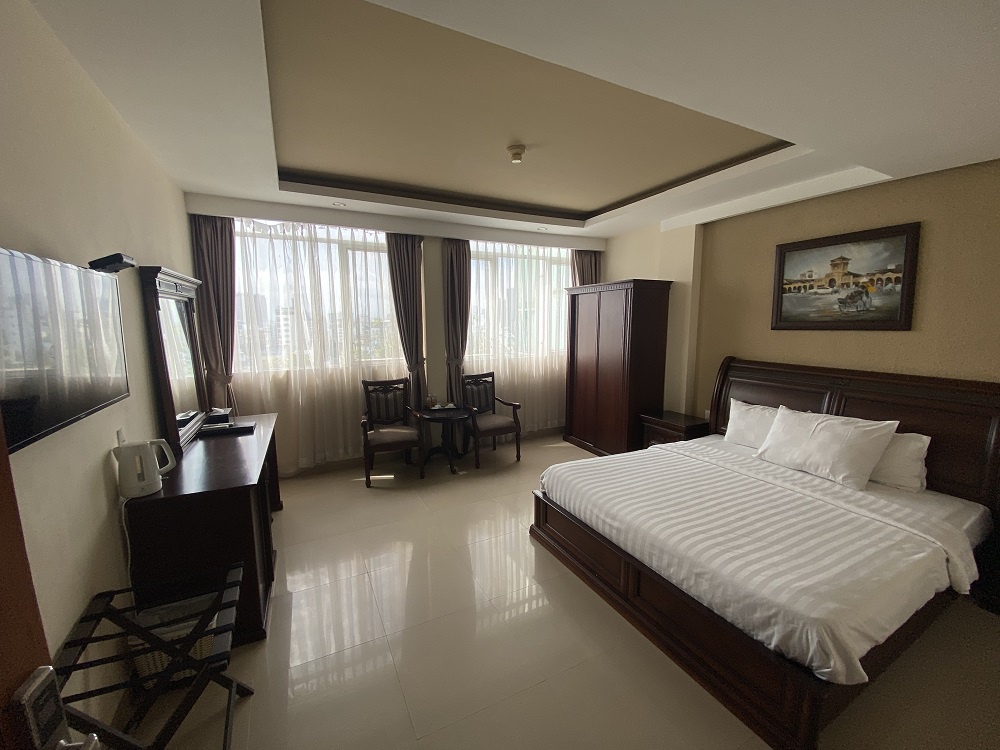 Nhiều kh&aacute;ch sạn đang&nbsp;d&ugrave;ng to&agrave;n bộ ph&ograve;ng nghỉ l&agrave;m chỗ ở miễn ph&iacute; cho lực lượng tuyến đầu chống dịch.