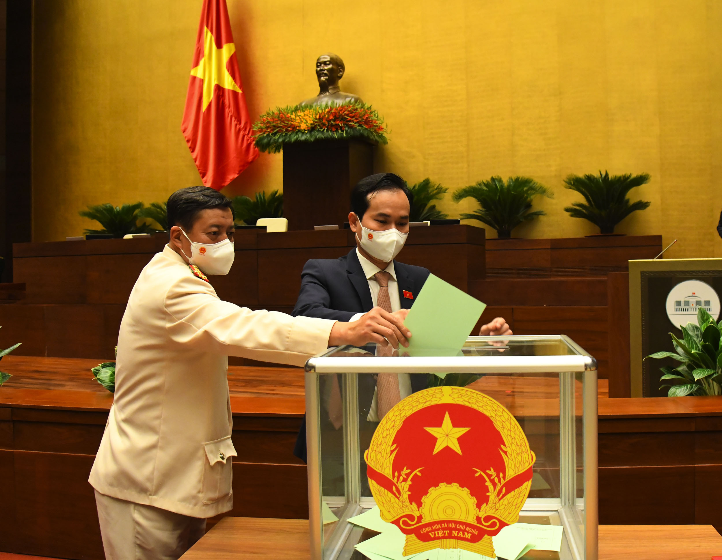 Link Trang Chủ PG88.Com Mới #2026 bầu Ph&oacute; Chủ tịch Link Trang Chủ PG88.Com Mới #2026 v&agrave; Ủy vi&ecirc;n Ủy ban Thường vụ Link Trang Chủ PG88.Com Mới #2026 bằng h&igrave;nh thức bỏ phiếu k&iacute;n - Ảnh: Quochoi.vn