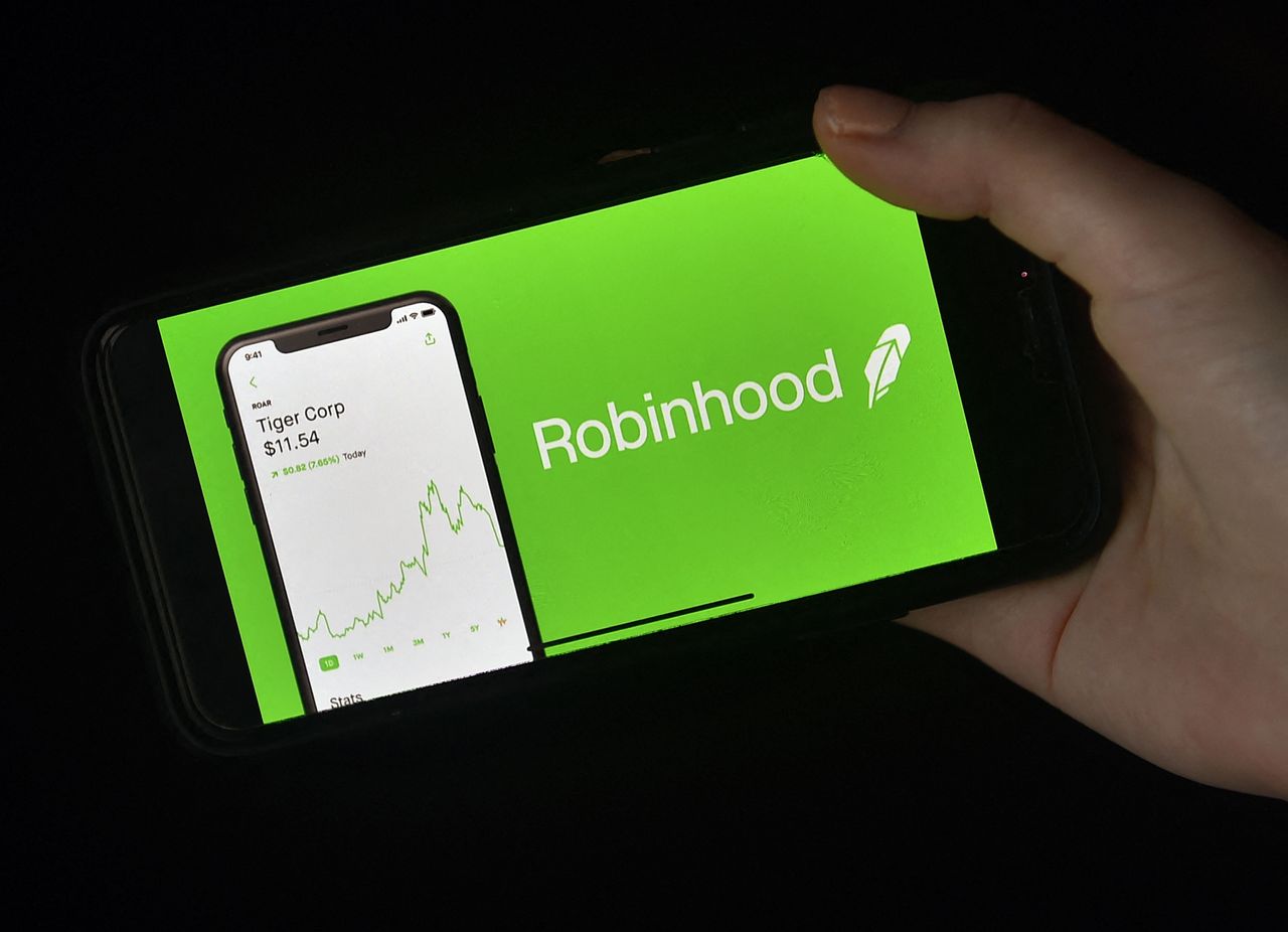 Robinhood vận hành nền tảng giao dịch 6Pg88.com nhà cái cho các nhà đầu tư cá nhân - Ảnh: Getty Images
