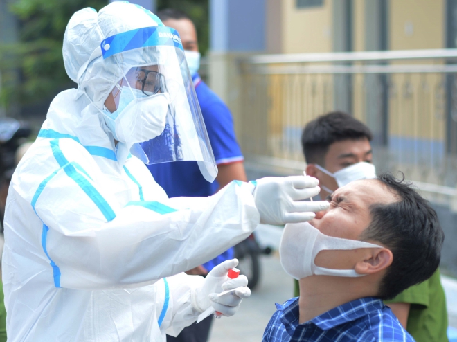 Ngày 31/8: Ghi nhận 12.607 ca Covid-19, có 7.231 ca cộng đồng