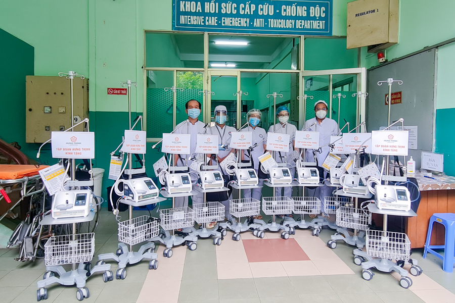 C&aacute;c m&aacute;y thở oxy d&ograve;ng cao kh&ocirc;ng x&acirc;m lấn gi&uacute;p hỗ trợ hiệu quả trong c&ocirc;ng t&aacute;c điều trị Covid-19.
