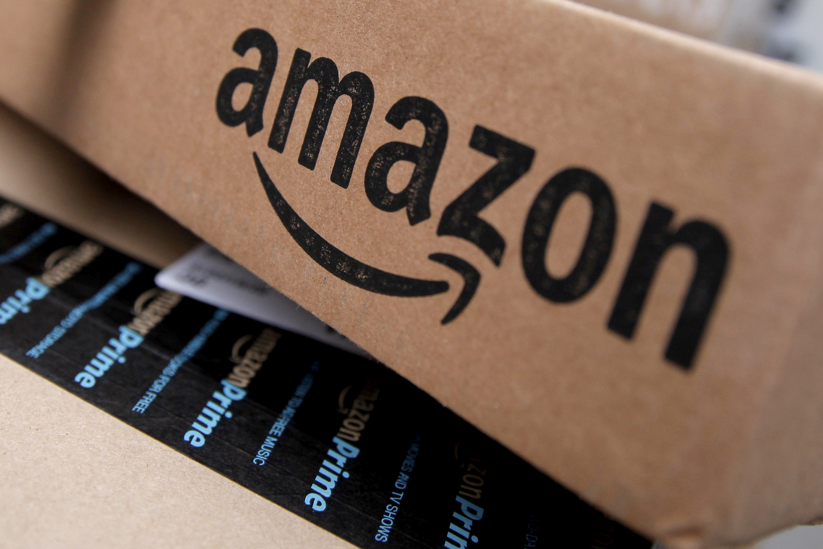 Amazon có quý thứ ba liên tiếp ghi nhận doanh thu trên 100 tỷ USD - Ảnh: Reuters