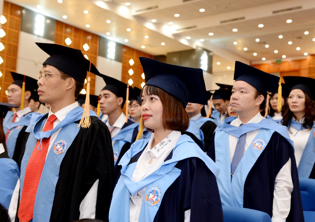 Quy chế đào tạo tiến sĩ: Bất cập quy định không bắt buộc công bố quốc tế 