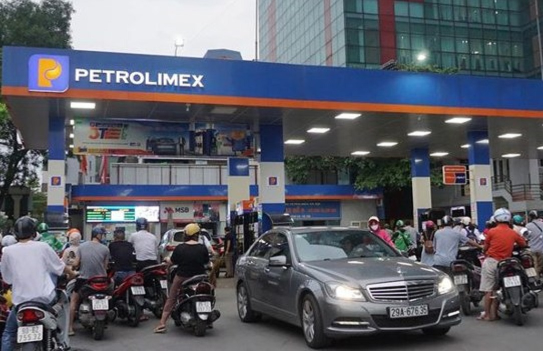 Petrolimex giảm thêm 500 đồng/lít xăng dầu so với giá công bố của liên Bộ Công Thương - Pg88ok giải trí thể thao, casino, bắn cá và slot.