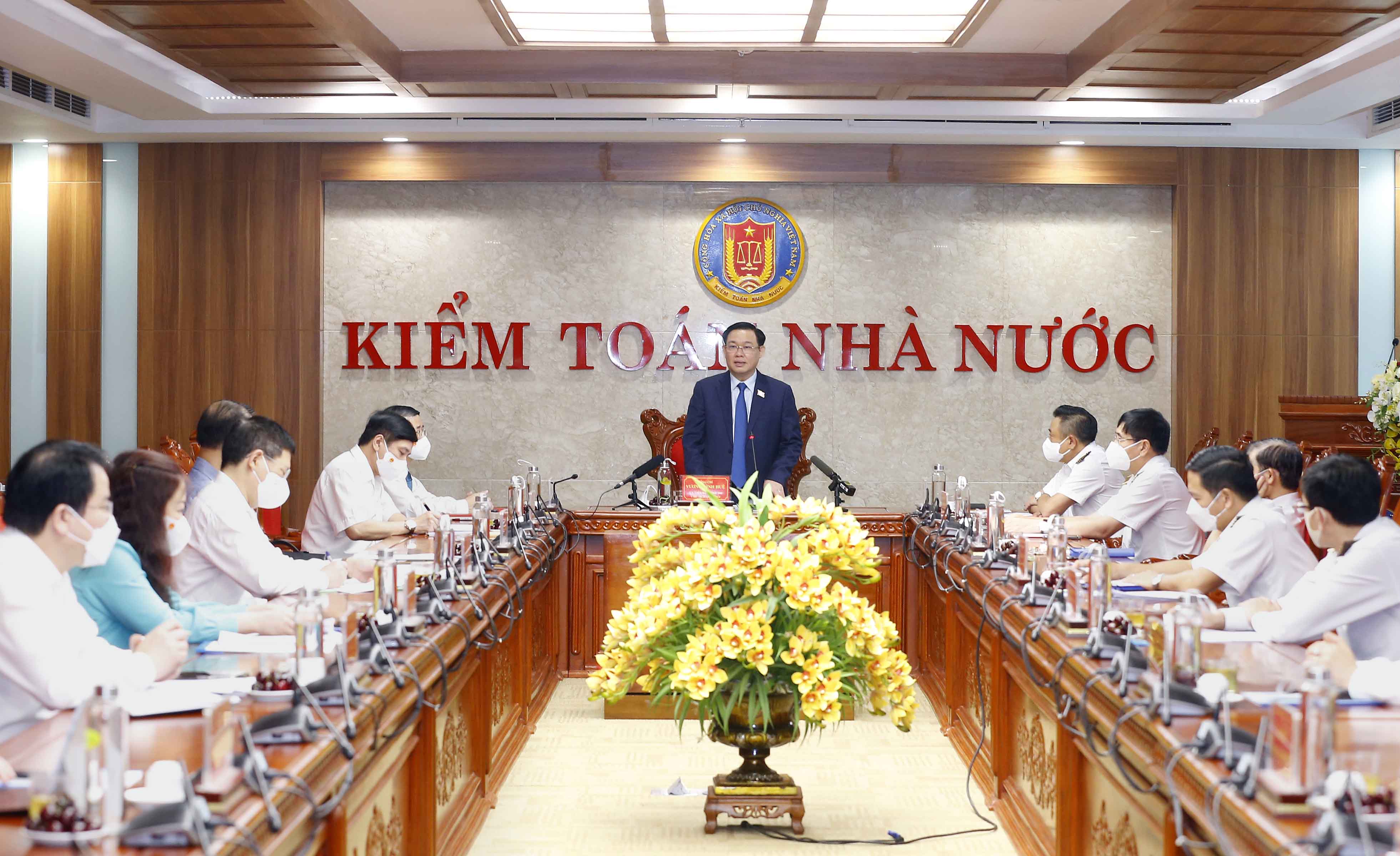 To&agrave;n cảnh buổi l&agrave;m việc - Ảnh: Quochoi.vn