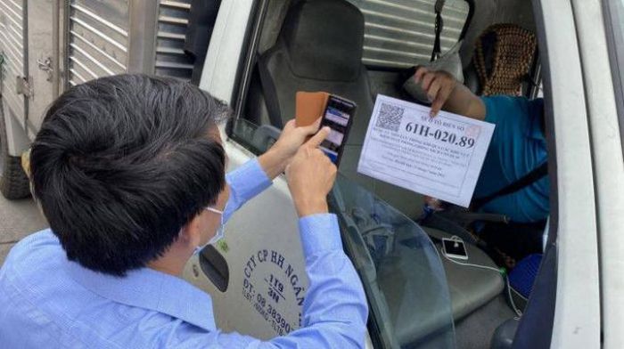 Công bố đường dây nóng, chấn chỉnh hiện tượng "cò mồi luồng xanh.