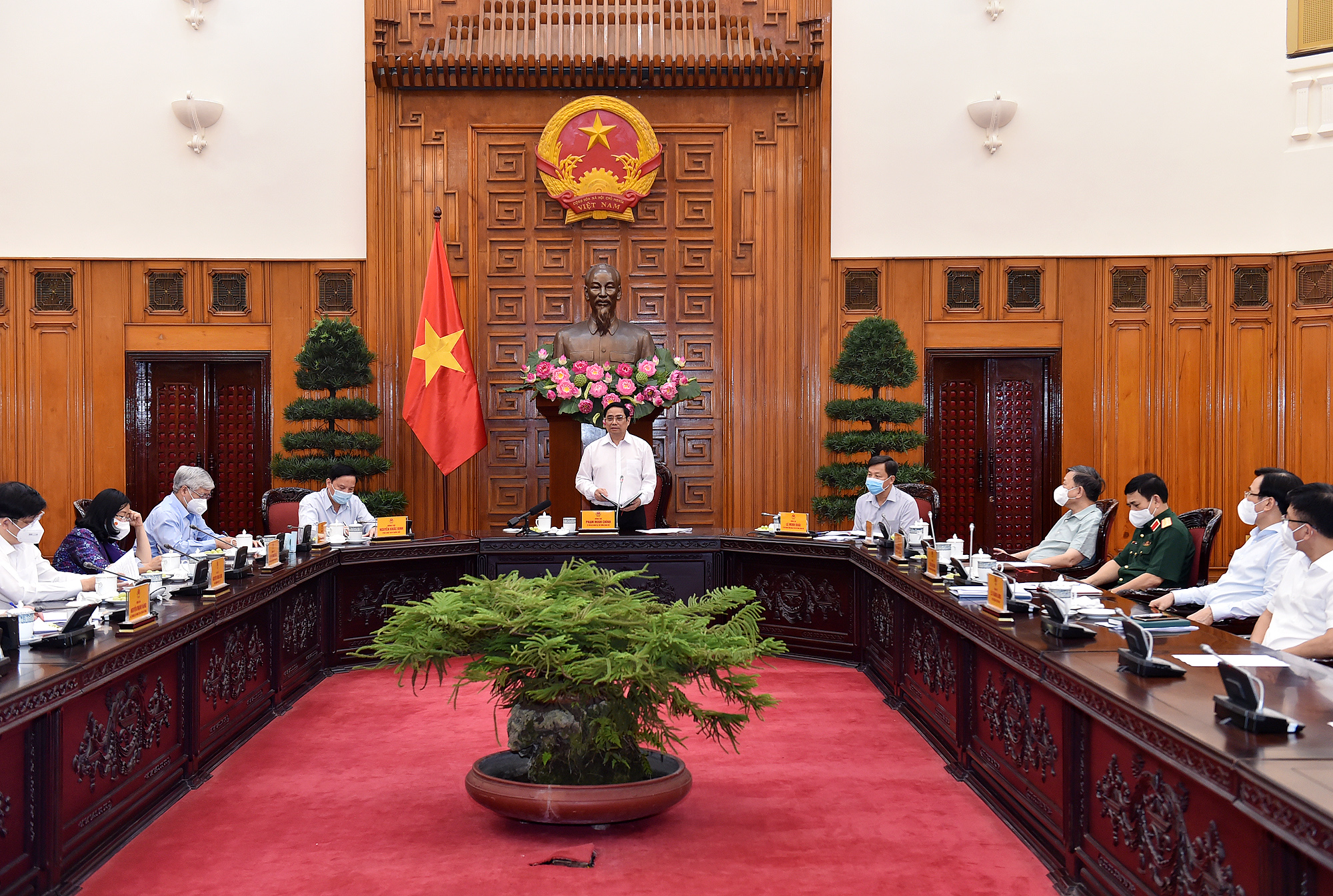 To&agrave;n cảnh cuộc họp - Ảnh: VGP