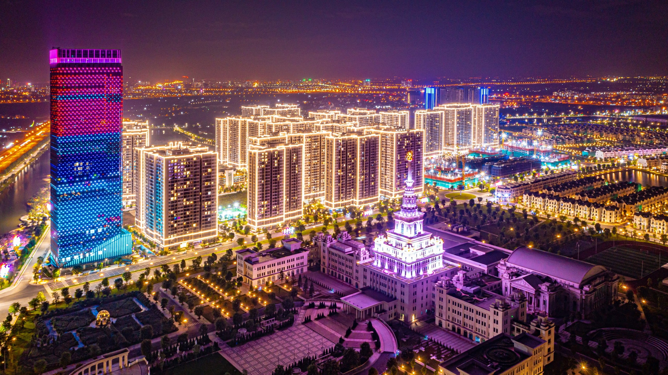 M&ocirc; h&igrave;nh Đại đ&ocirc; thị đa tiện &iacute;ch c&oacute; sức h&uacute;t vượt trội tr&ecirc;n thị trường, được minh chứng bởi số lượng 2.500 căn hộ nhanh ch&oacute;ng cho thu&ecirc; th&agrave;nh c&ocirc;ng ở giai đoạn 1 của chương tr&igrave;nh.