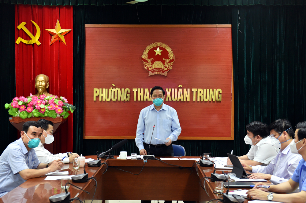 Thủ tướng chủ trì cuộc họp với 579 xã phường của TP. Hà Nội tại trụ sở UBND phường Thanh Xuân Trung, quận Thanh Xuân, Hà Nội - Ảnh: VGP