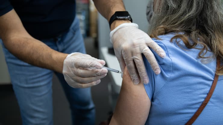 Giới khoa học kết luận: Chưa cần tiêm nhắc lại vaccine Covid-19