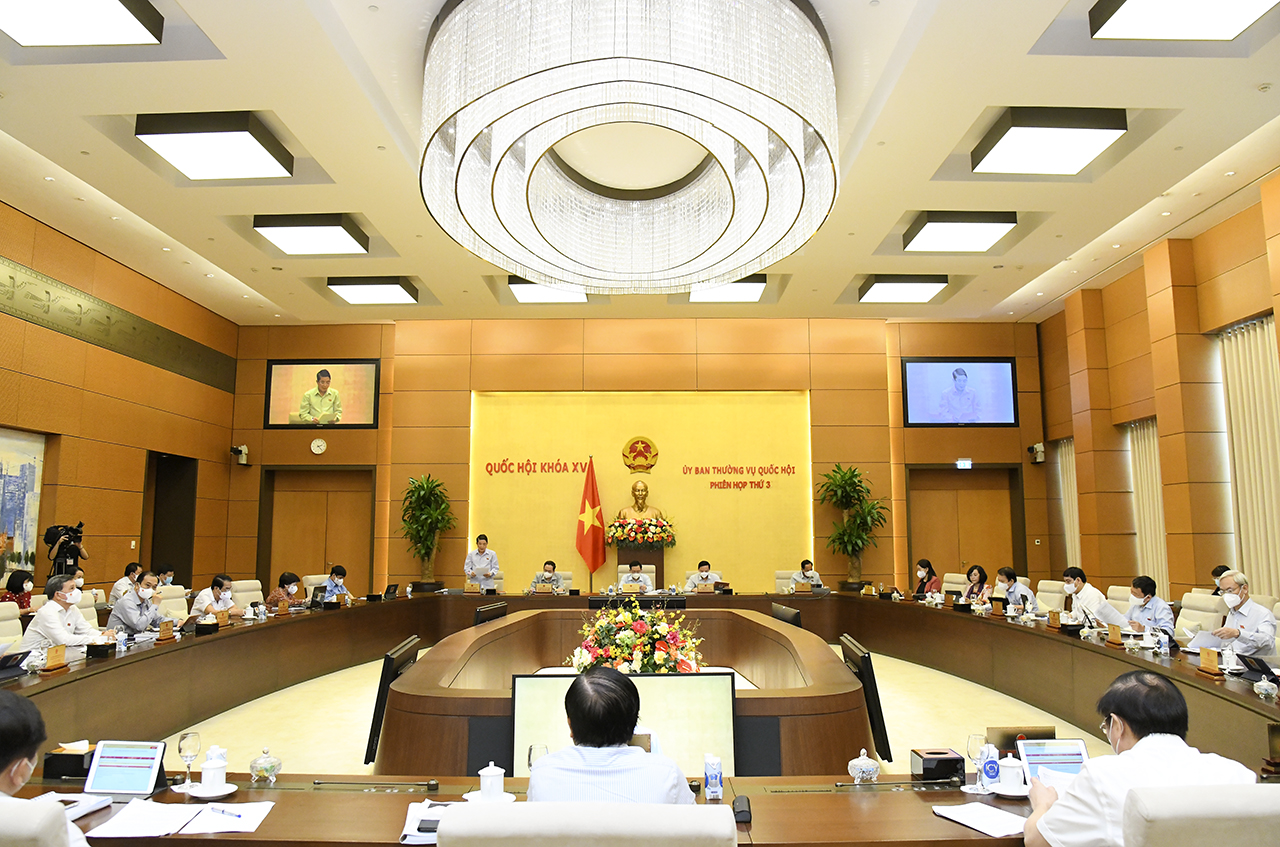 Toàn cảnh phiên thảo luận - Ảnh: Quochoi.vn