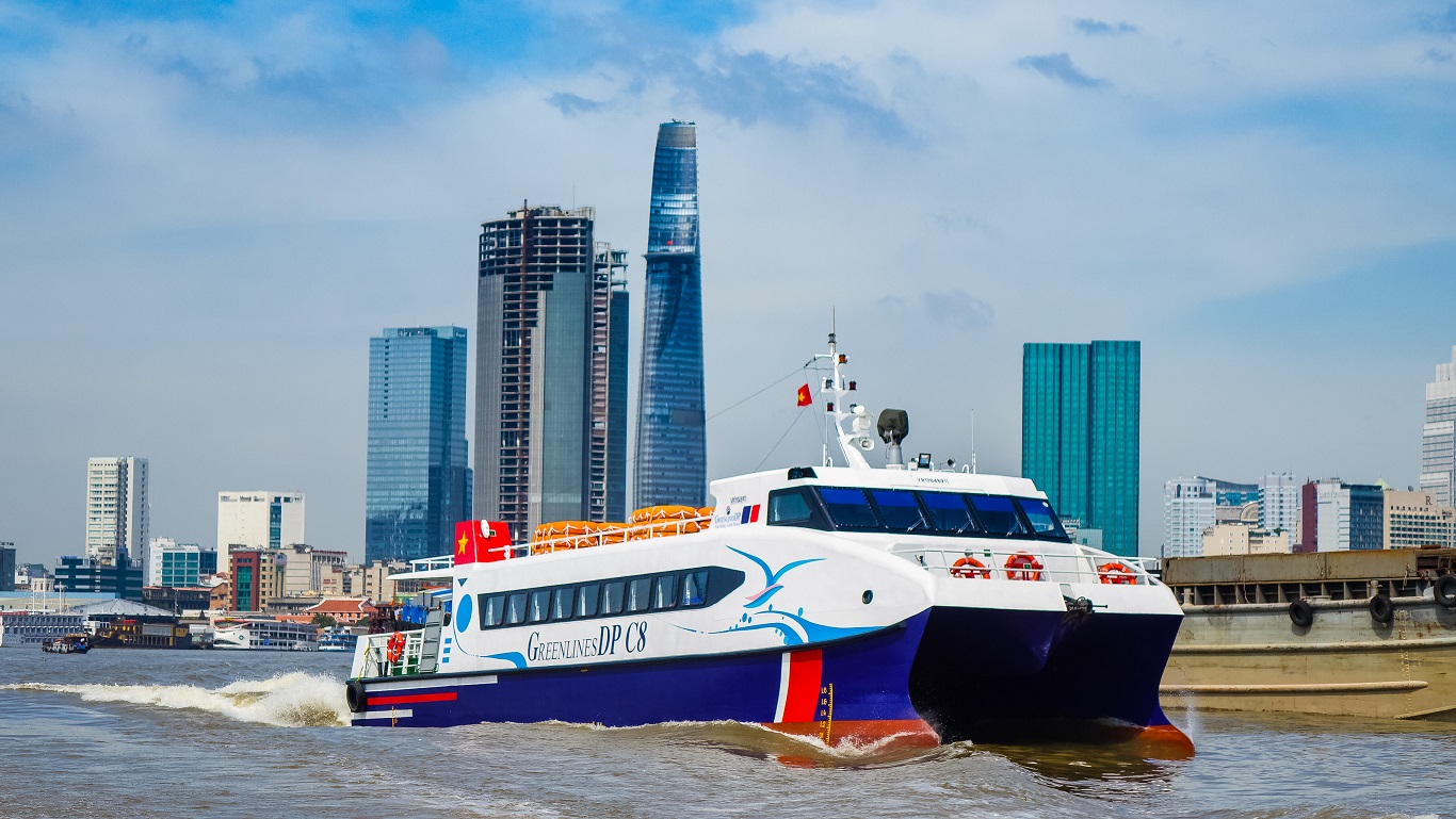 Thời gian đầu, c&aacute;c chuyến t&agrave;u cao tốc sẽ chở lực lượng tuyến đầu chống dịch, người d&acirc;n tới Cần Giờ với đủ điều kiện như ti&ecirc;m đủ hai mũi vaccine v&agrave; phải đảm bảo c&aacute;c quy định ph&ograve;ng chống dịch.